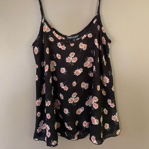 About a girl daisy tank top size M
